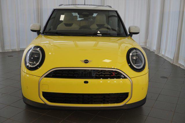 new 2025 MINI Hardtop car, priced at $38,545