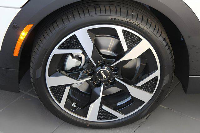 new 2025 MINI Hardtop car, priced at $33,191