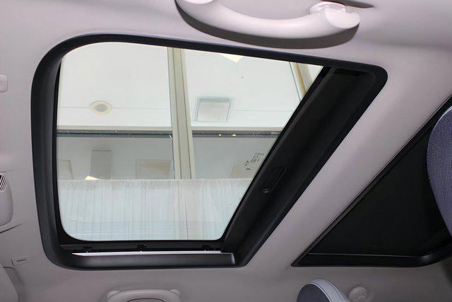 new 2025 MINI Hardtop car, priced at $32,525