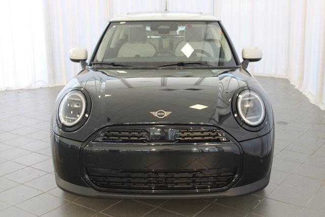 new 2025 MINI Hardtop car, priced at $32,525