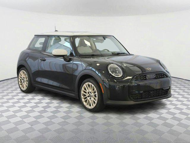 new 2025 MINI Hardtop car, priced at $32,525