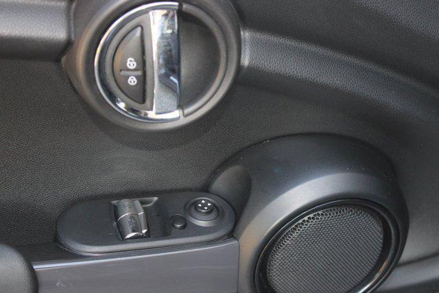 used 2020 MINI Hardtop car, priced at $13,498