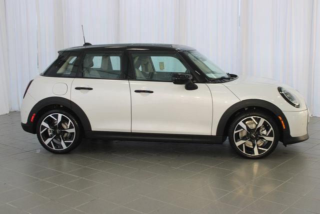 new 2025 MINI Hardtop car, priced at $33,945