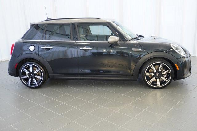 used 2024 MINI Hardtop car, priced at $32,999