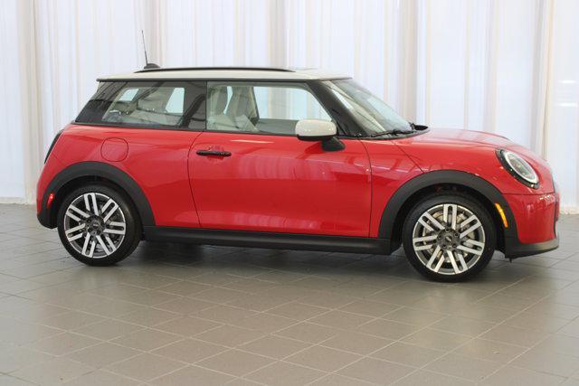 new 2025 MINI Hardtop car, priced at $33,625