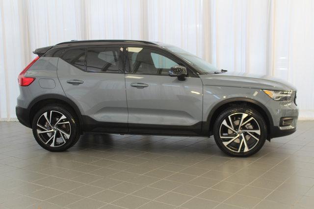 used 2022 Volvo XC40 car, priced at $28,998