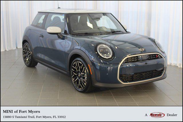 new 2025 MINI Hardtop car, priced at $38,295