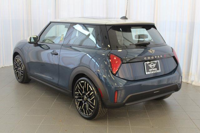 new 2025 MINI Hardtop car, priced at $38,295