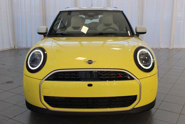 new 2026 MINI Hardtop car, priced at $40,325