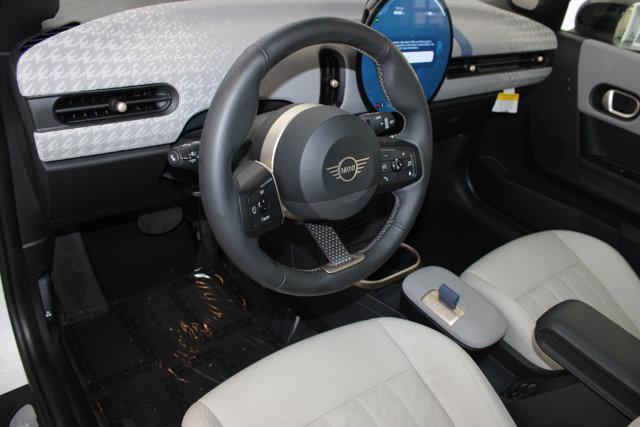 used 2025 MINI Hardtop car, priced at $35,999