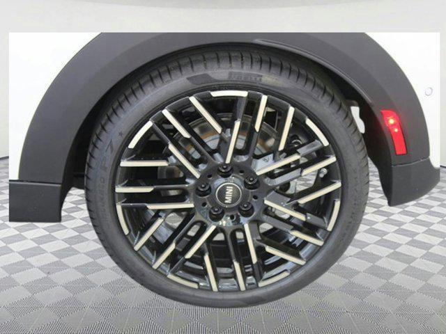 new 2025 MINI Hardtop car, priced at $32,544