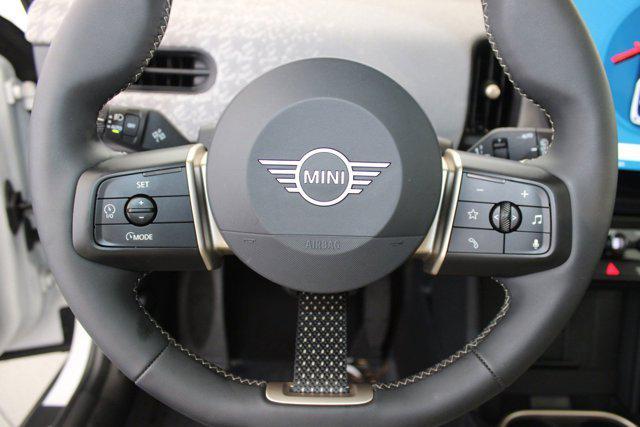 used 2025 MINI Hardtop car, priced at $33,496