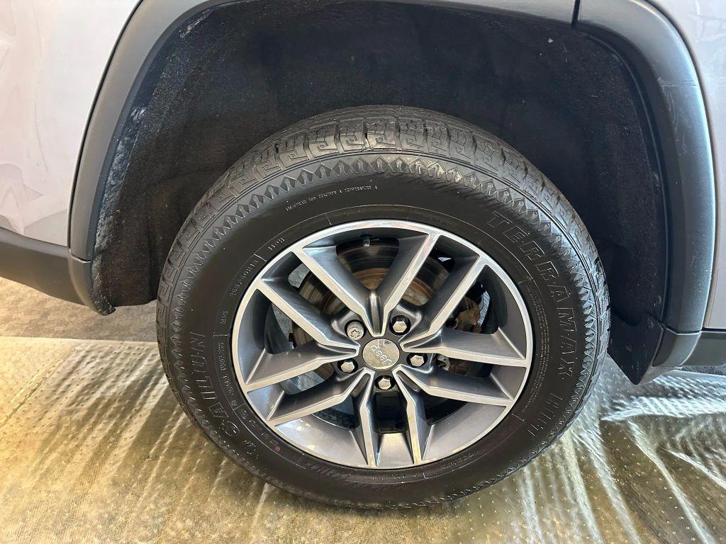 used 2018 Jeep Grand Cherokee car, priced at $14,500