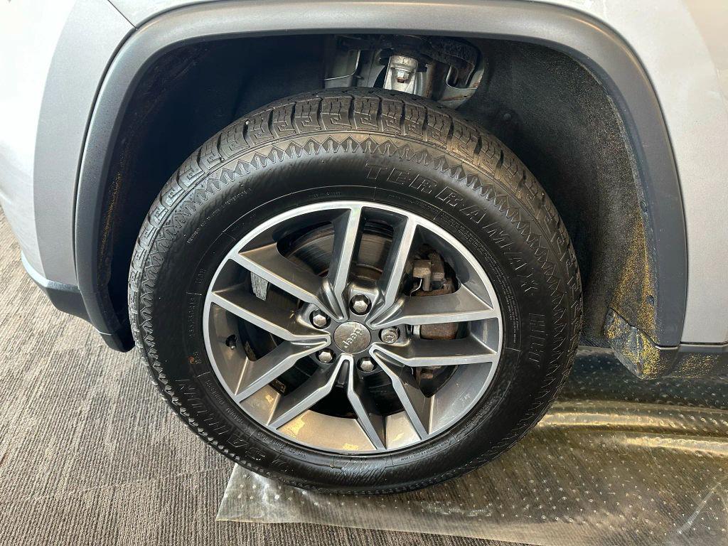used 2018 Jeep Grand Cherokee car, priced at $14,500