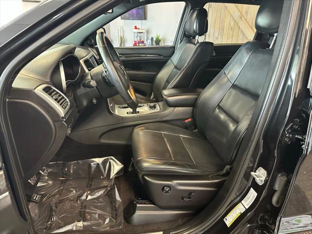 used 2015 Jeep Grand Cherokee car, priced at $13,000