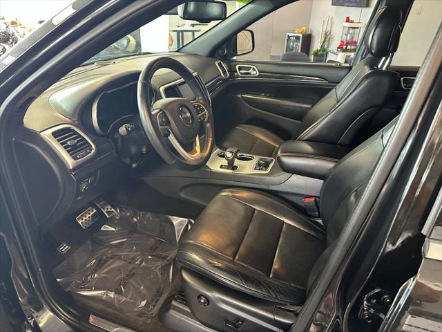 used 2015 Jeep Grand Cherokee car, priced at $13,000