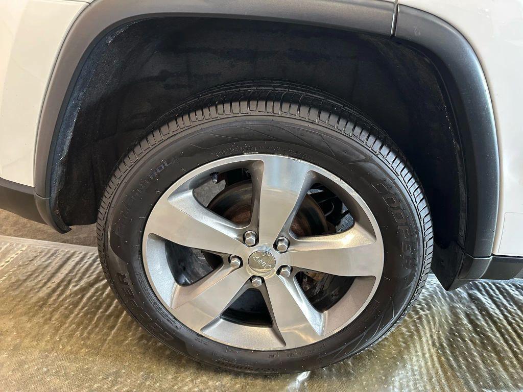 used 2014 Jeep Grand Cherokee car, priced at $10,950