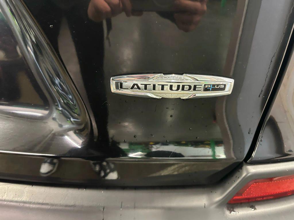 used 2020 Jeep Cherokee car, priced at $15,995