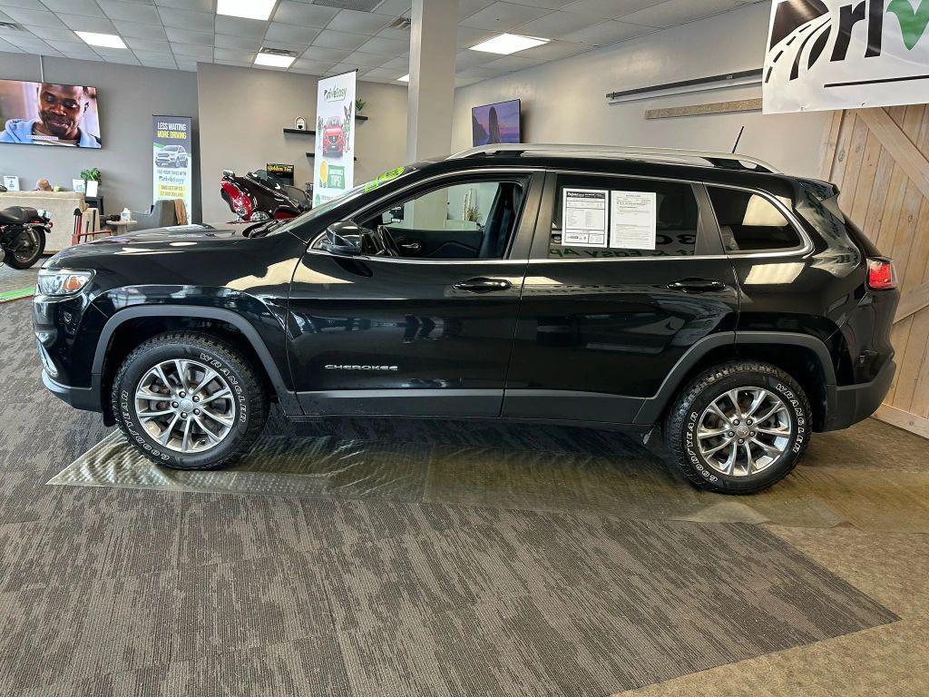 used 2020 Jeep Cherokee car, priced at $15,995