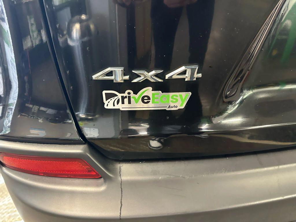 used 2020 Jeep Cherokee car, priced at $15,995