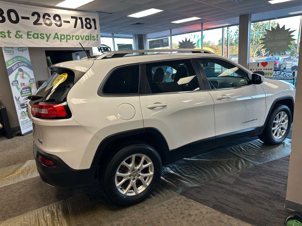 used 2015 Jeep Cherokee car, priced at $11,900