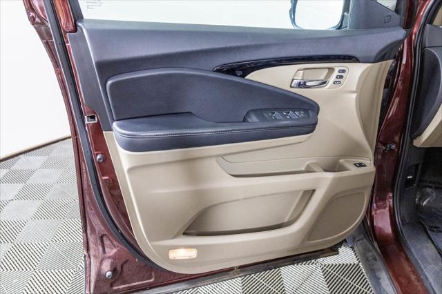 used 2021 Honda Pilot car, priced at $27,477
