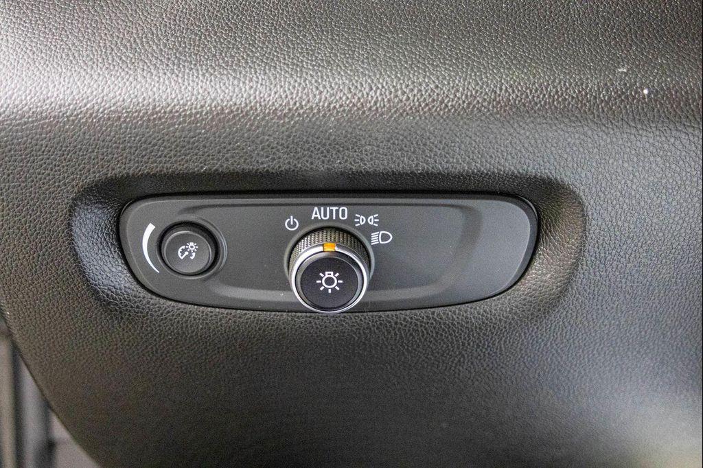 used 2019 Chevrolet Traverse car, priced at $17,977