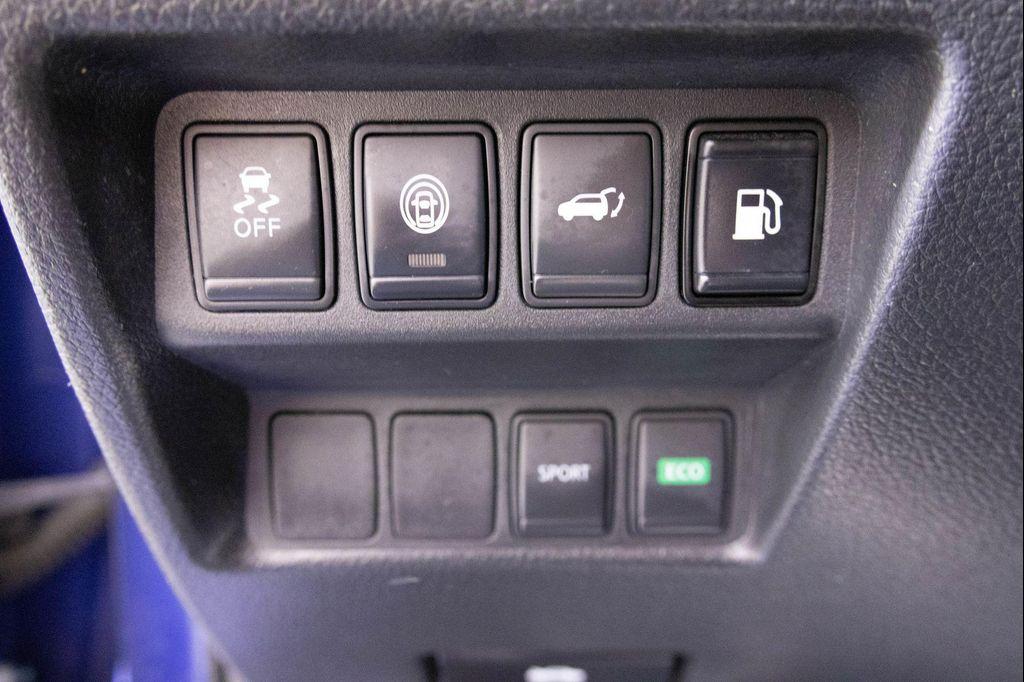 used 2019 Nissan Rogue car, priced at $13,877