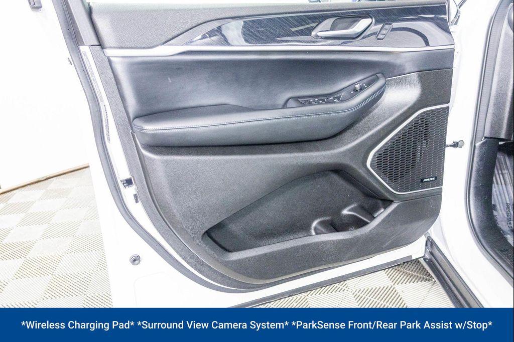 used 2022 Jeep Grand Cherokee 4xe car, priced at $32,477