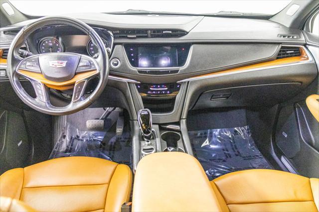 used 2021 Cadillac XT5 car, priced at $30,477