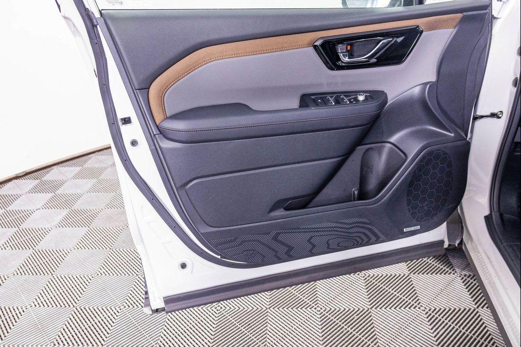 used 2025 Subaru Forester Hybrid car, priced at $37,677