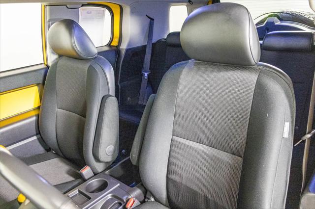 used 2007 Toyota FJ Cruiser car, priced at $13,977