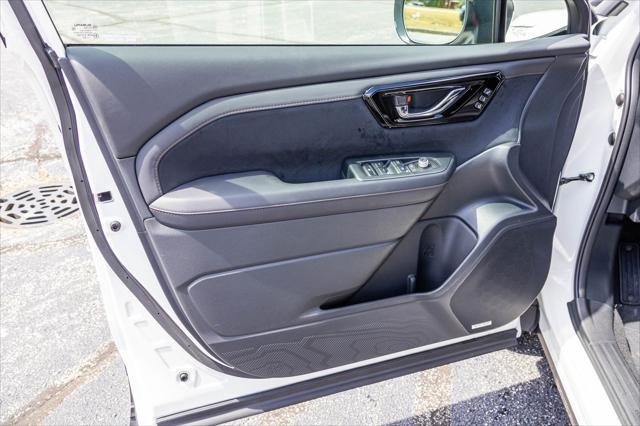 new 2025 Subaru Forester Hybrid car, priced at $42,702