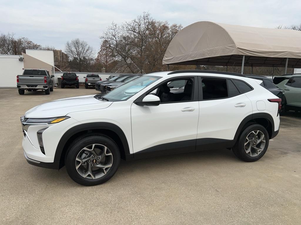 new 2025 Chevrolet Trax car, priced at $24,135