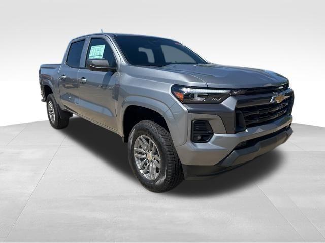new 2025 Chevrolet Colorado car, priced at $40,200