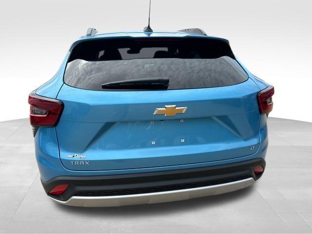 new 2025 Chevrolet Trax car, priced at $24,530