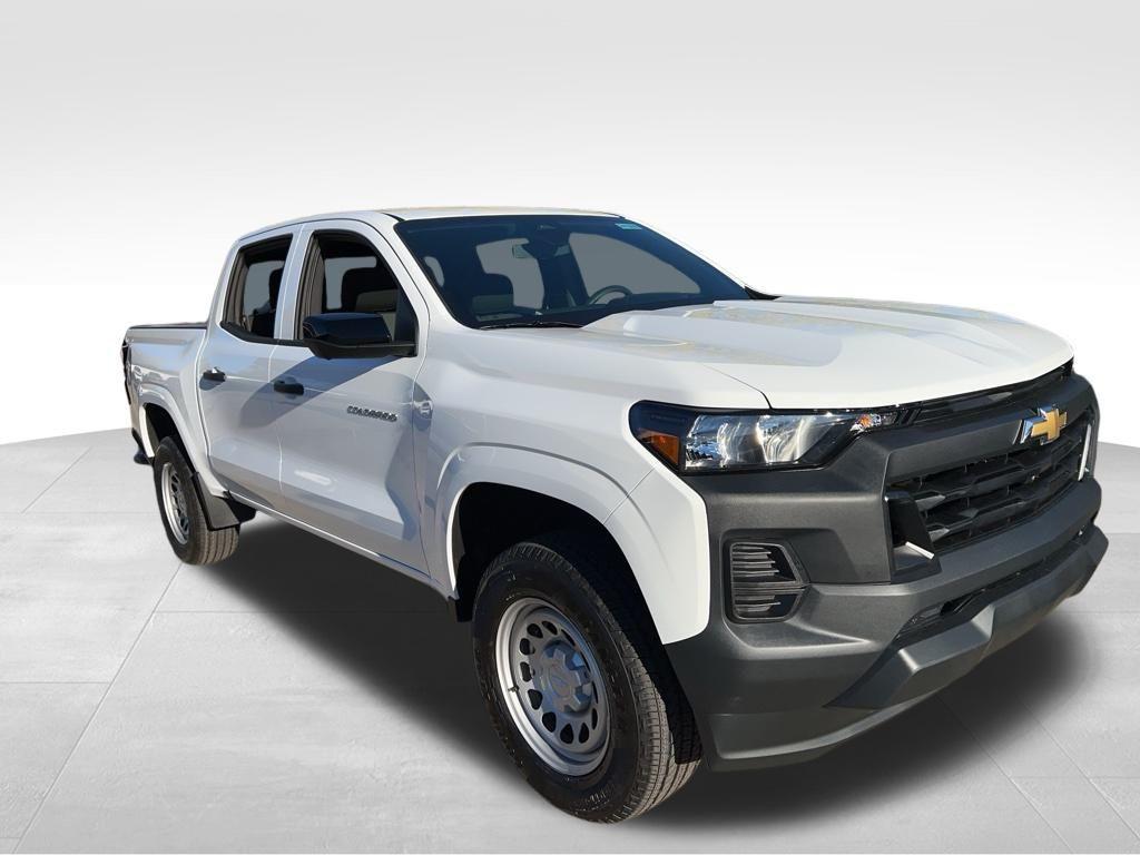 new 2024 Chevrolet Colorado car, priced at $33,090