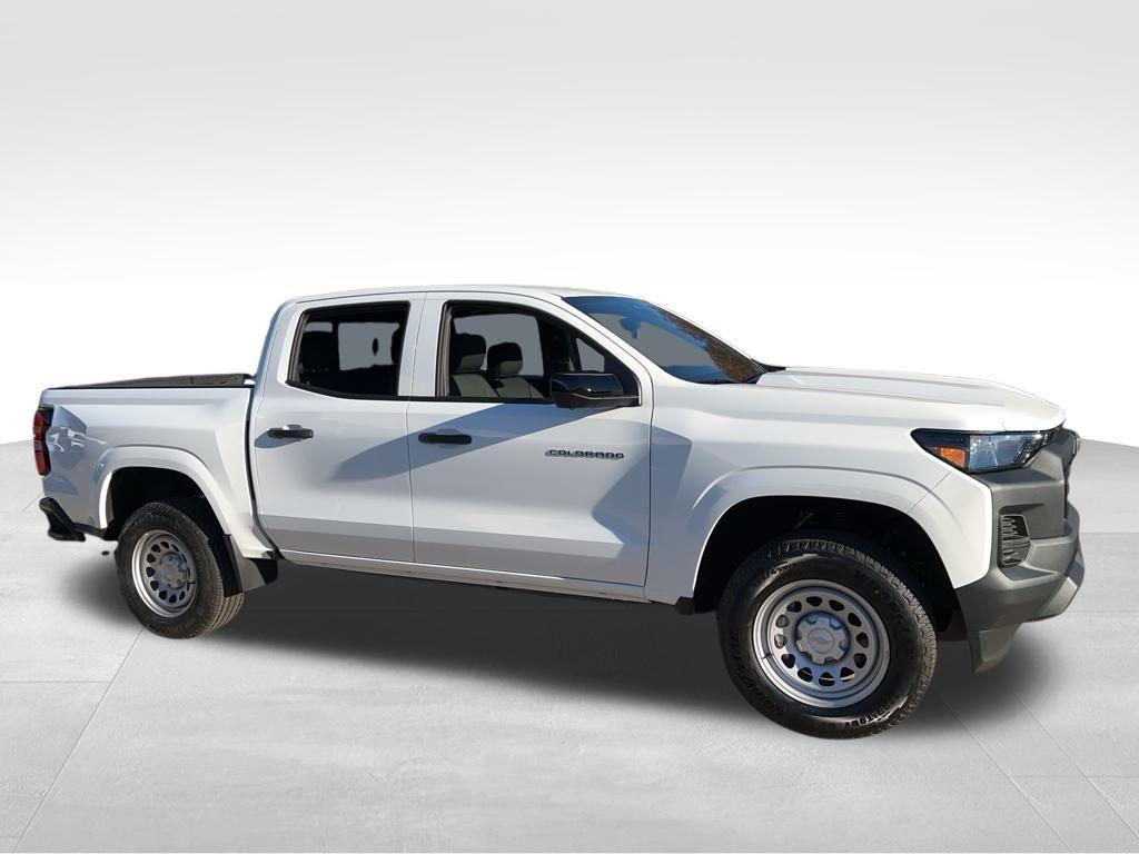 new 2024 Chevrolet Colorado car, priced at $33,090