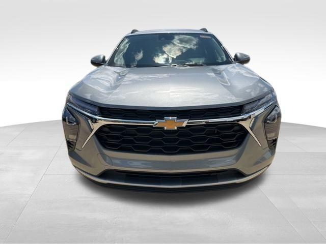 new 2025 Chevrolet Trax car, priced at $23,775