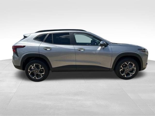 new 2025 Chevrolet Trax car, priced at $23,775