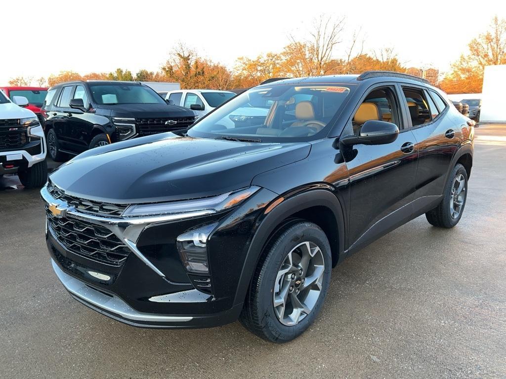 new 2025 Chevrolet Trax car, priced at $24,135