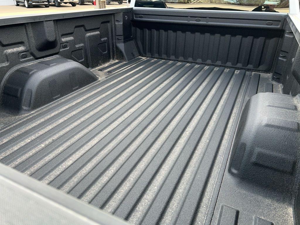 new 2025 Chevrolet Silverado 1500 car, priced at $38,205