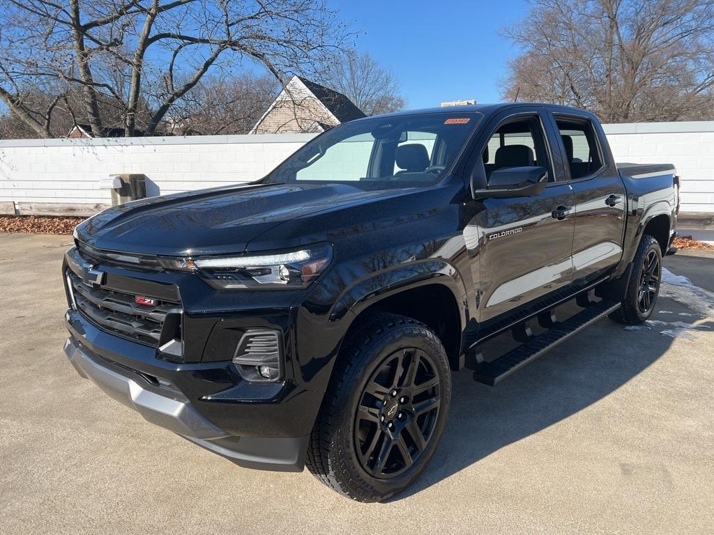 new 2025 Chevrolet Colorado car, priced at $48,130