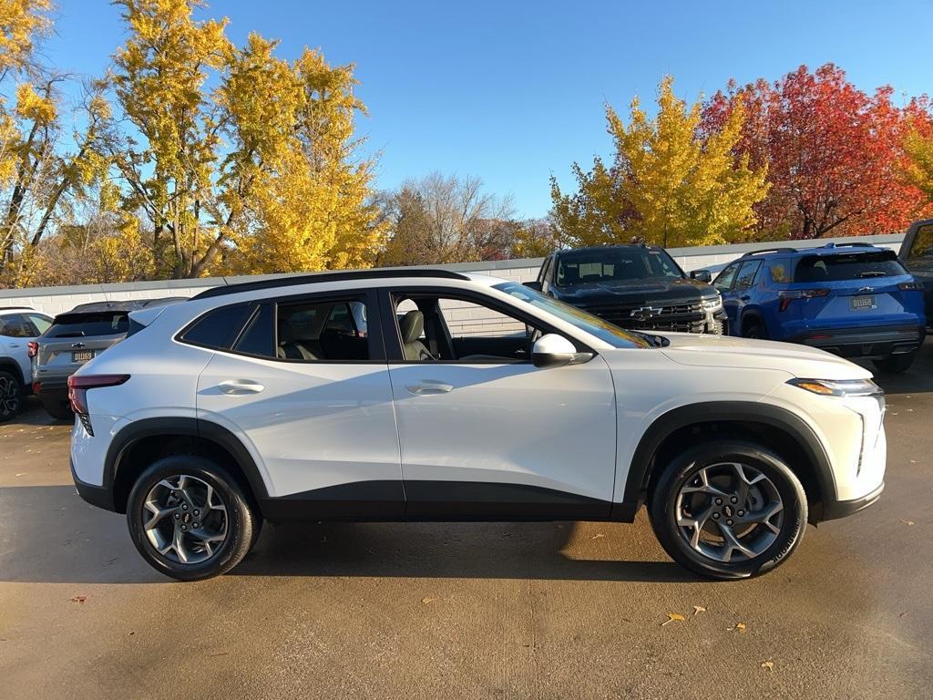 new 2025 Chevrolet Trax car, priced at $24,135