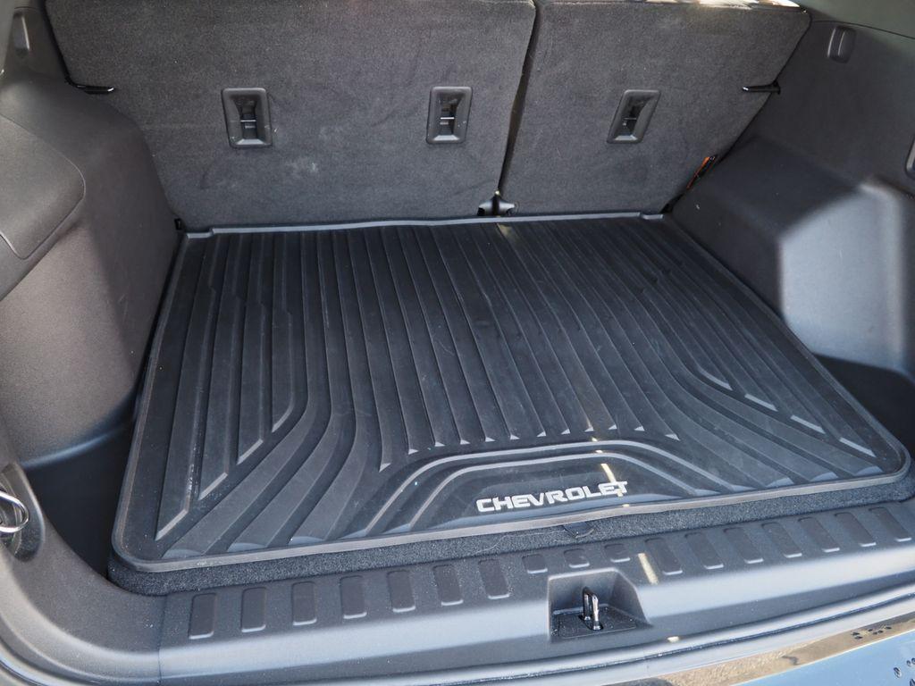 used 2022 Chevrolet Equinox car, priced at $23,074