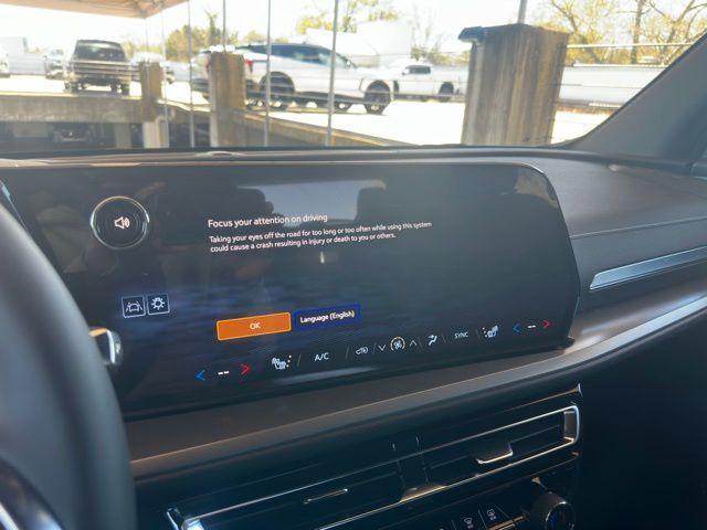 new 2025 Chevrolet Traverse car, priced at $44,280