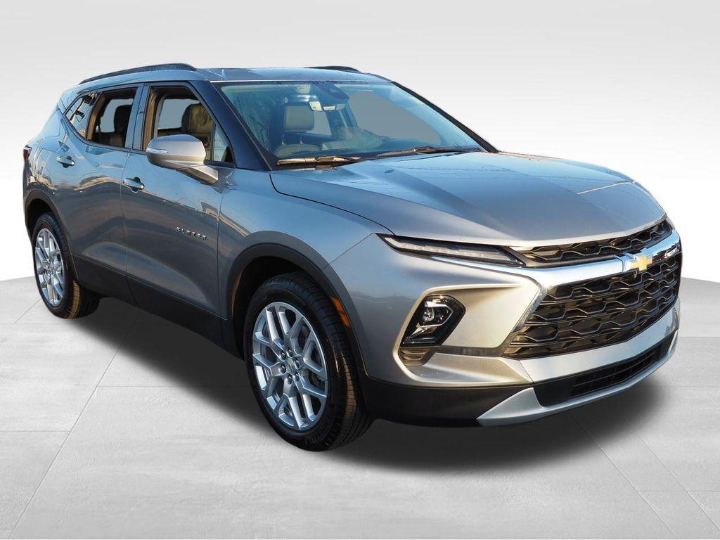 used 2025 Chevrolet Blazer car, priced at $36,515