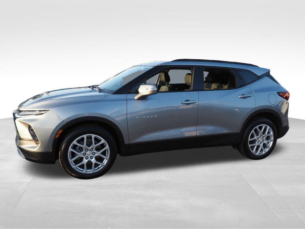 used 2025 Chevrolet Blazer car, priced at $36,515
