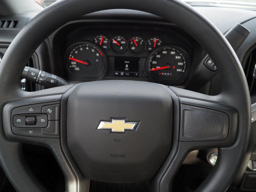 new 2025 Chevrolet Silverado 1500 car, priced at $37,460