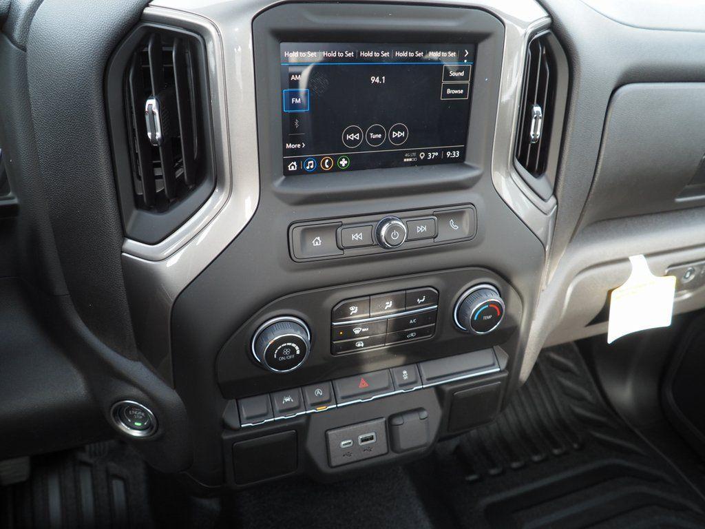 new 2025 Chevrolet Silverado 1500 car, priced at $37,460